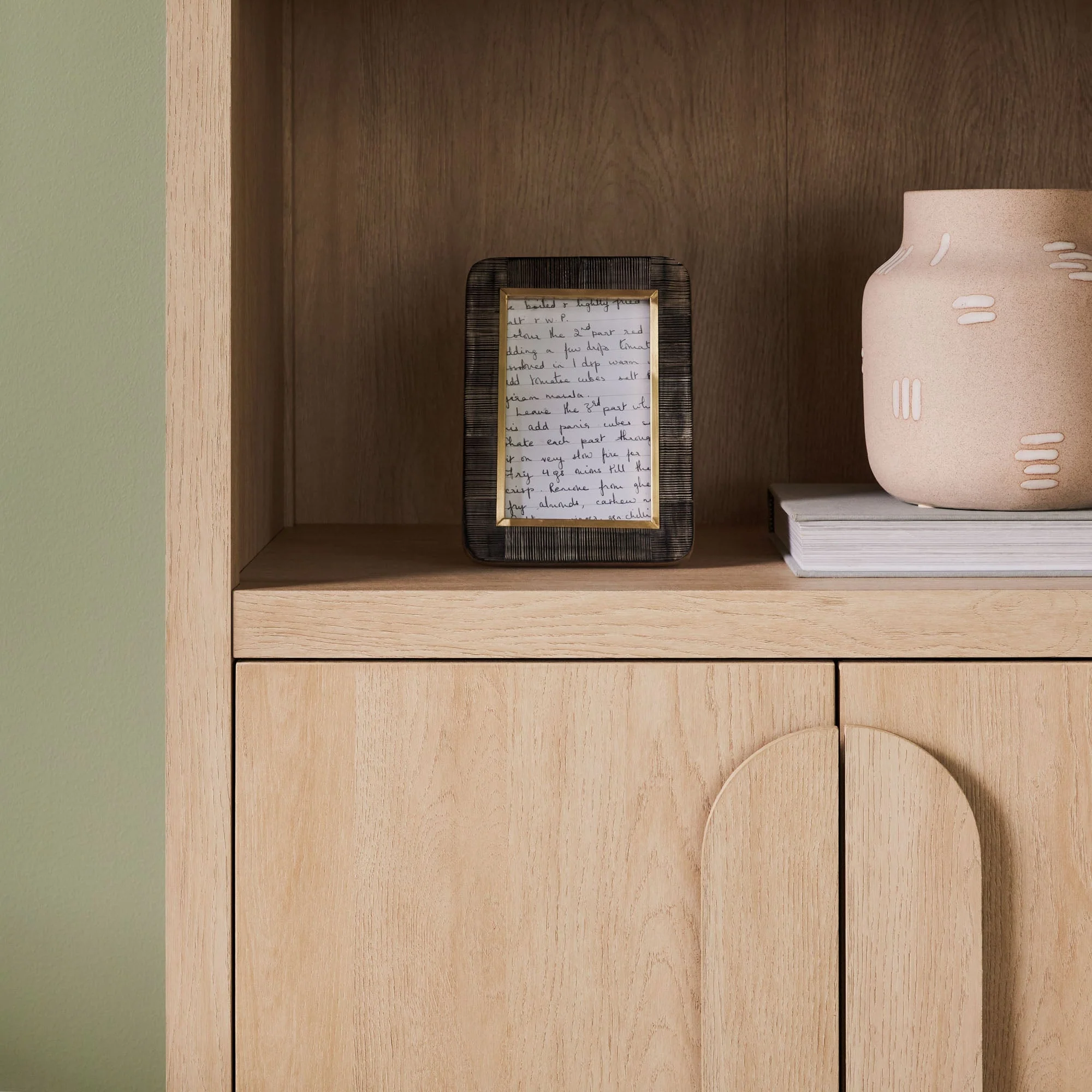 Chantelle Modern Arched Bookshelf with Cabinet - Image 7