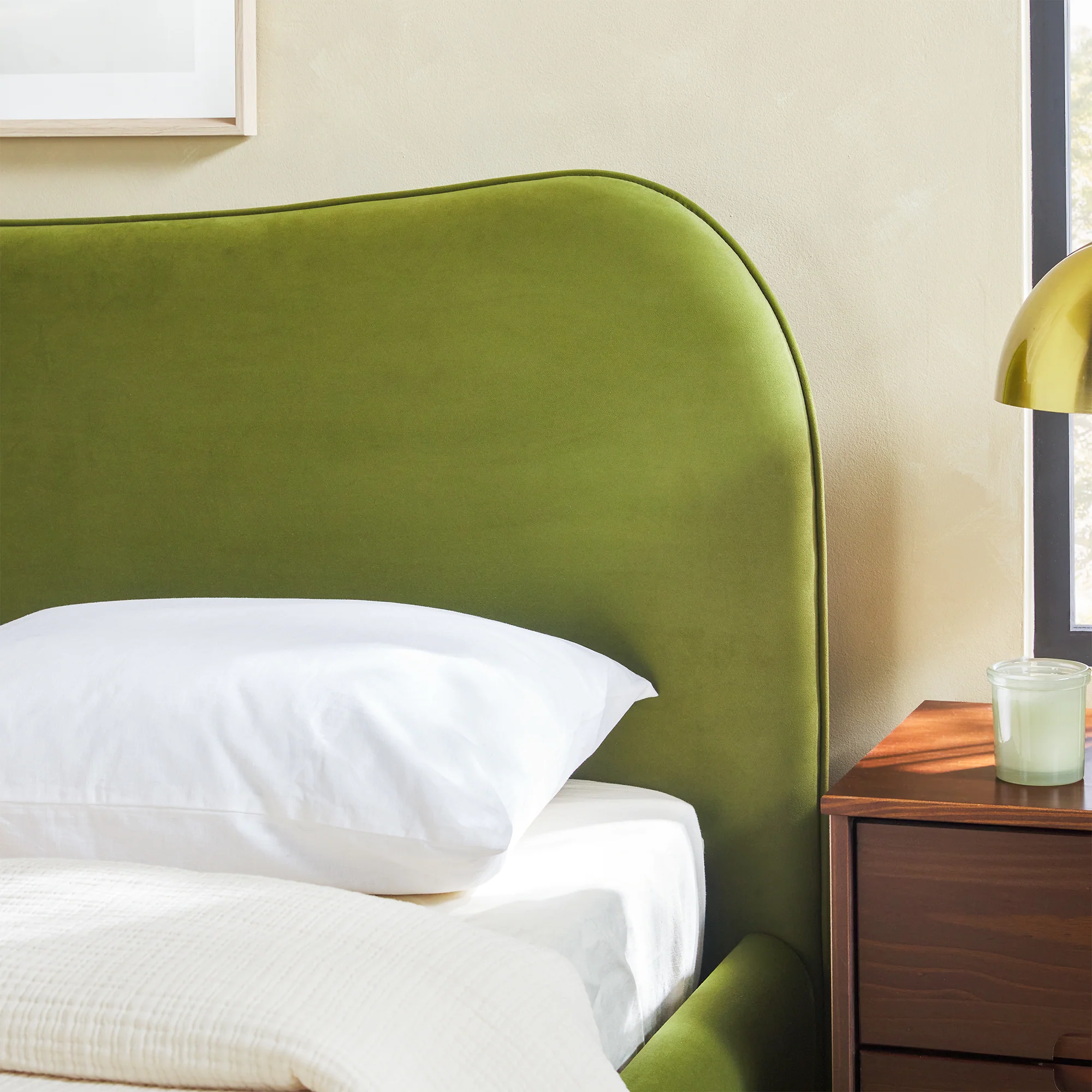 Chantelle Modern Curved Velvet Upholstered Bedframe - Image 20