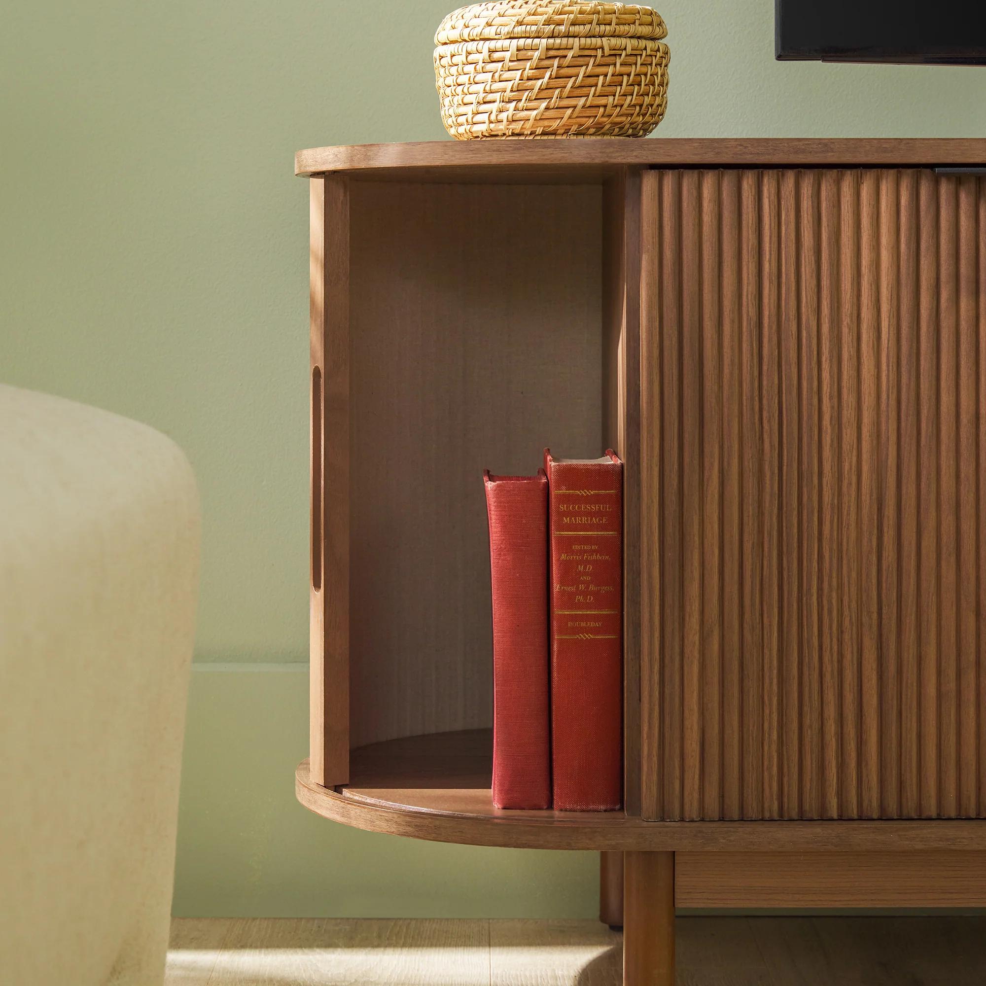 Chloe Modern Reeded TV Stand - Image 20