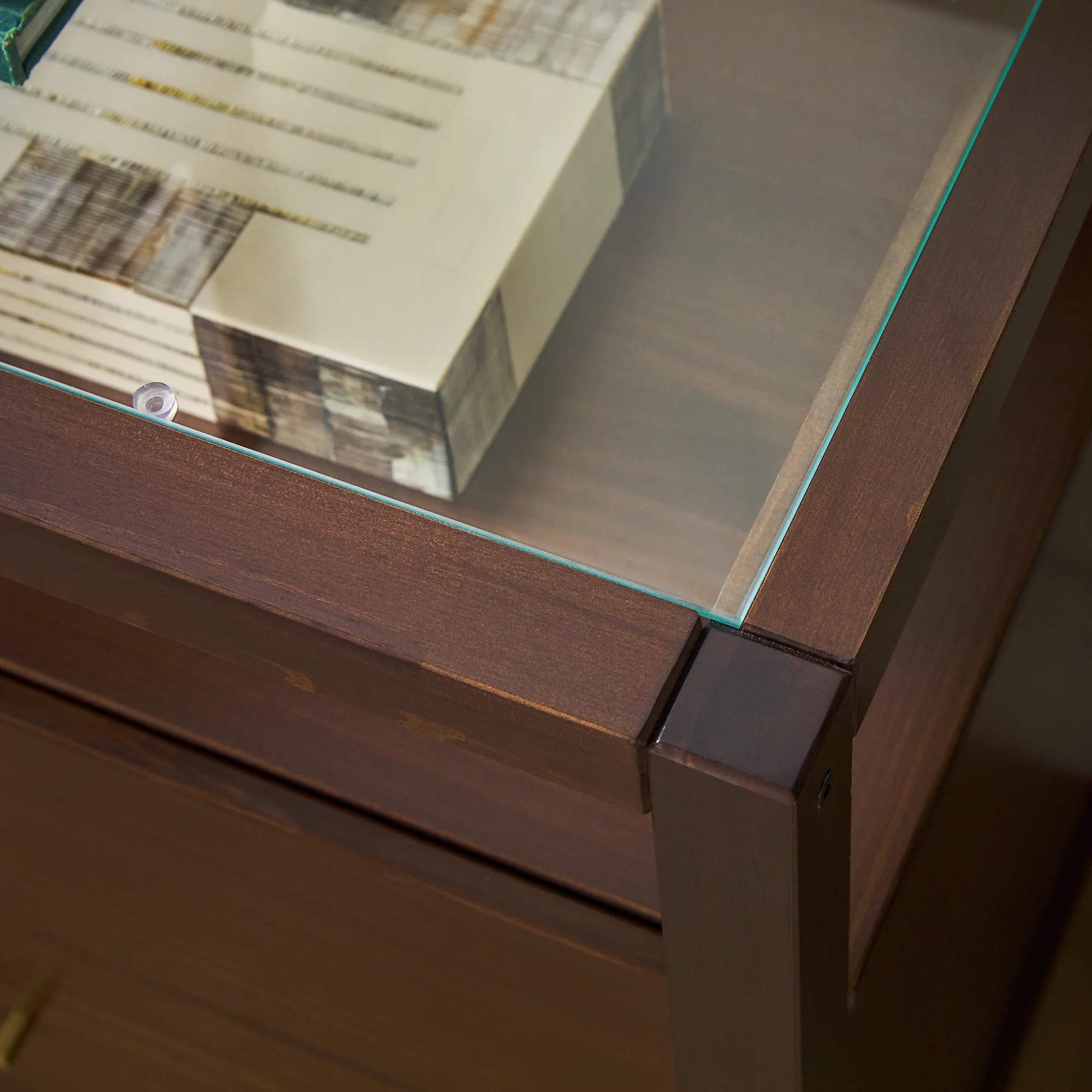 Isla Modern Easy Assembly Solid Wood 6-Drawer Dresser with Glass Top - Image 17