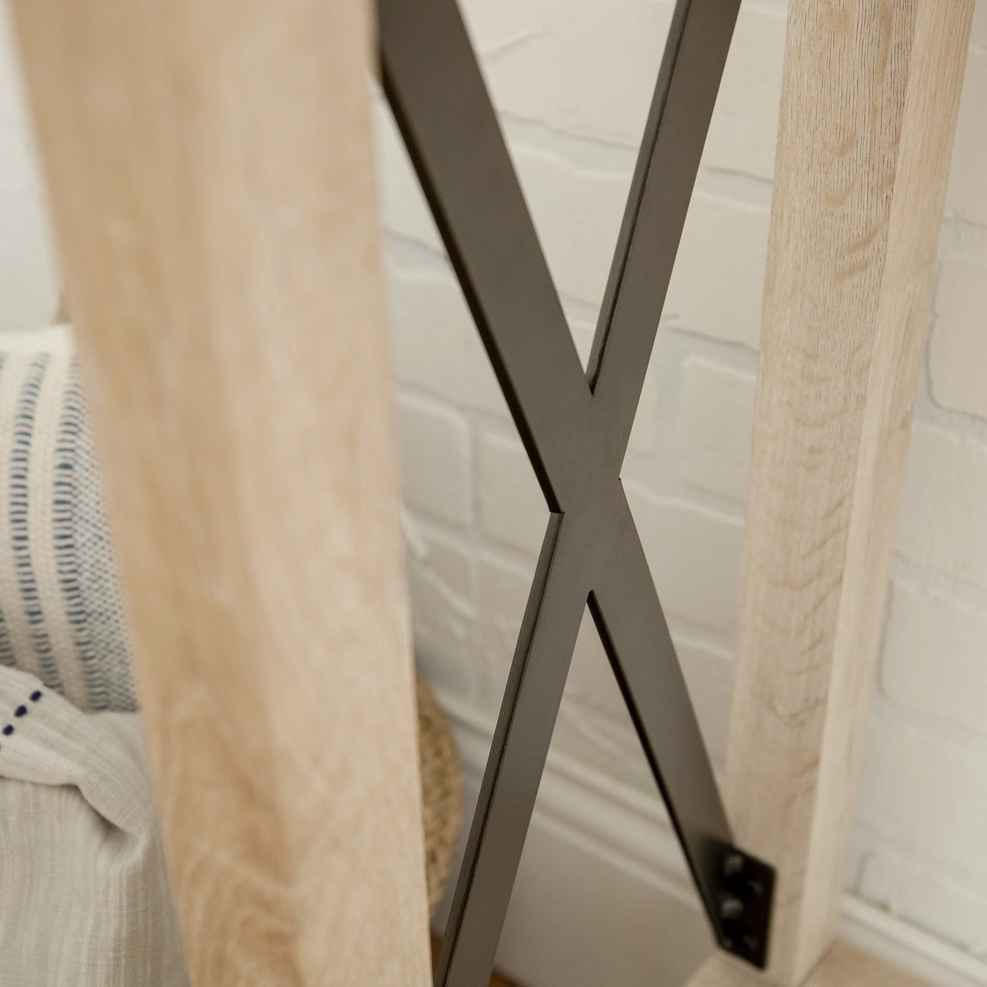 Metal X Entry Table - Image 8