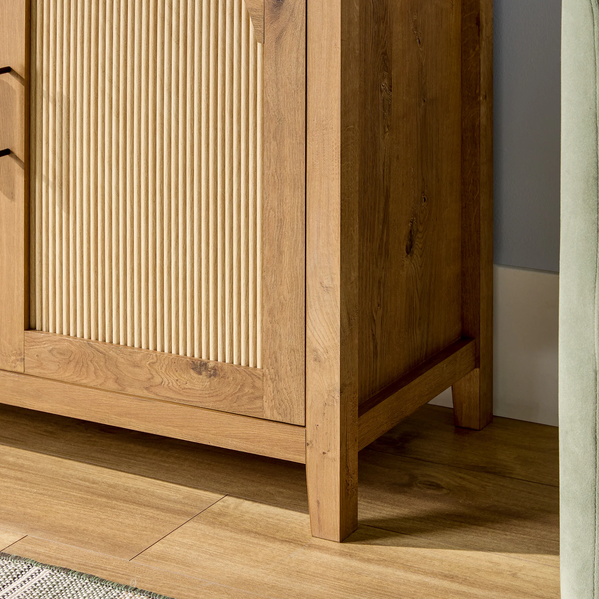 Sasha Modern Reeded Sideboard / TV Stand - Image 21