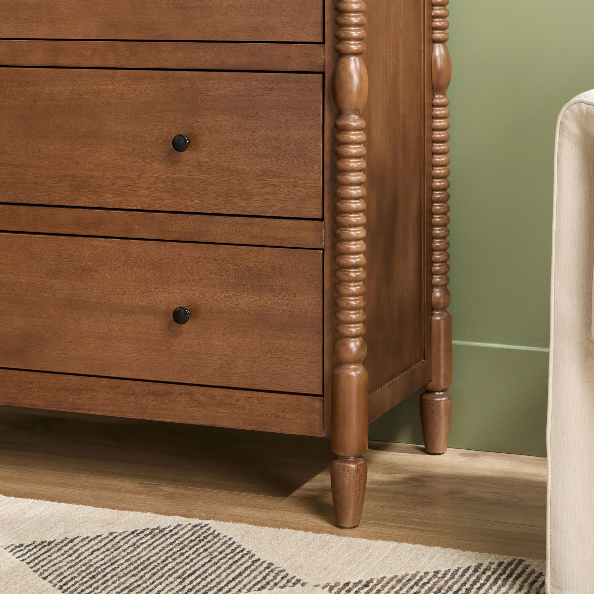 Traditional Vivienne 5-Drawer Easy Assembly Solid Wood Dresser - Image 11