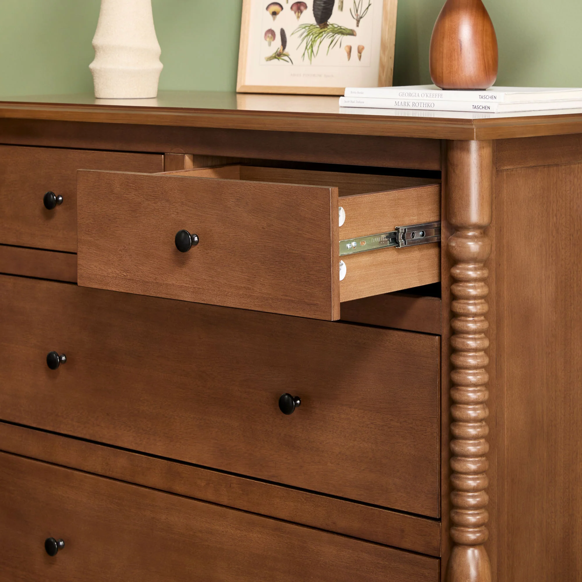 Traditional Vivienne 5-Drawer Easy Assembly Solid Wood Dresser - Image 9