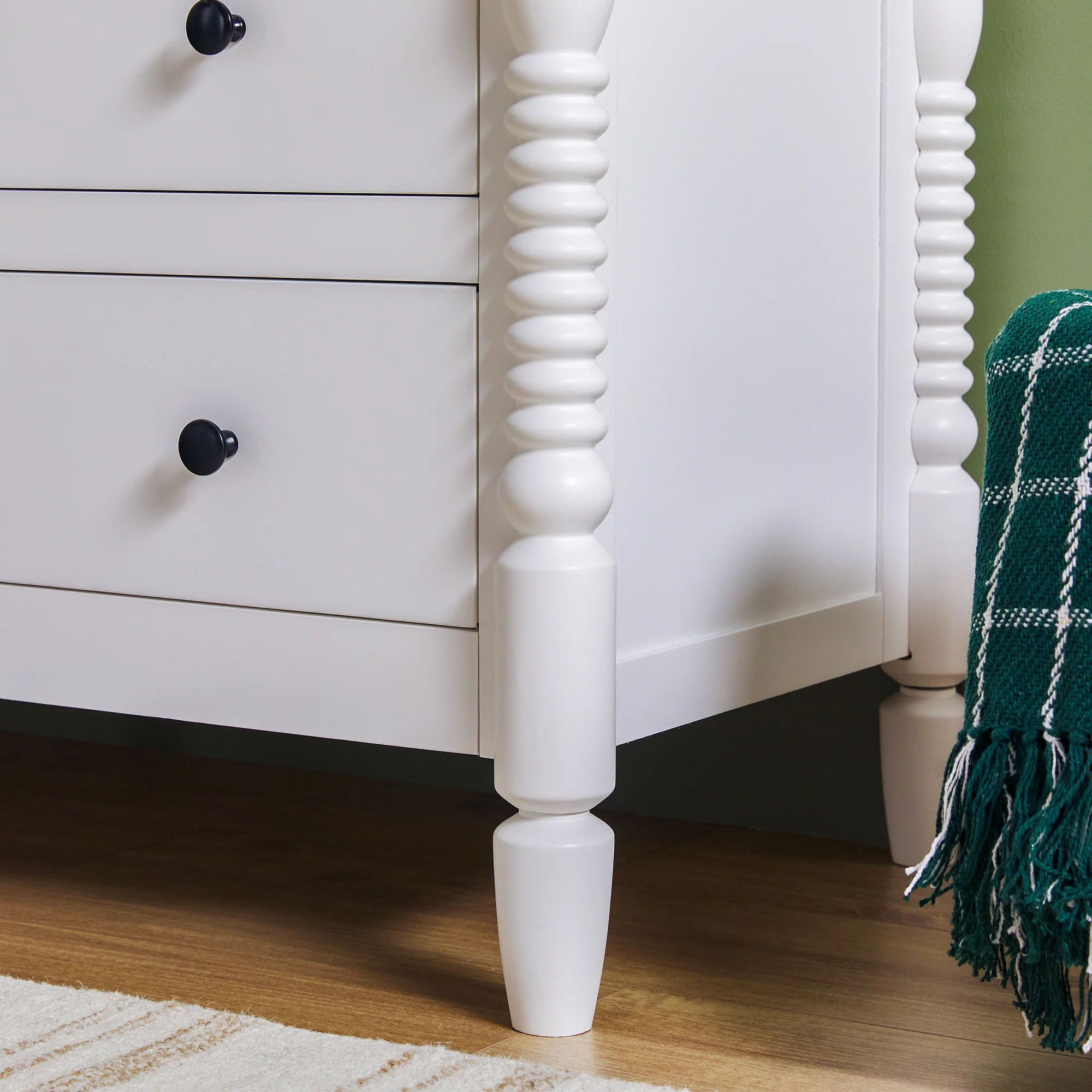 Traditional Vivienne 6-Drawer Easy Assembly Solid Wood Dresser - Image 30