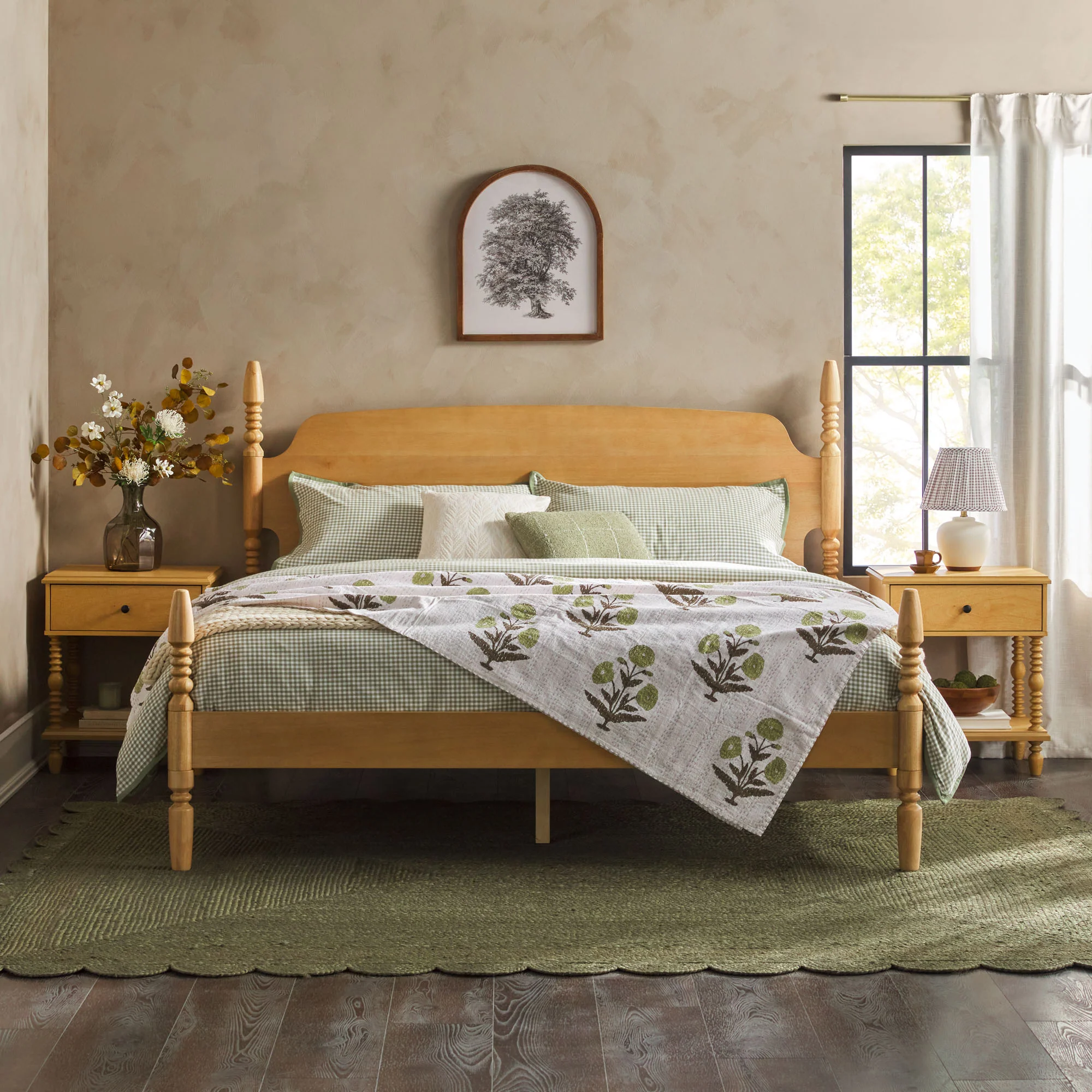 Traditional Vivienne Easy Assembly Solid Wood Bed - Image 10