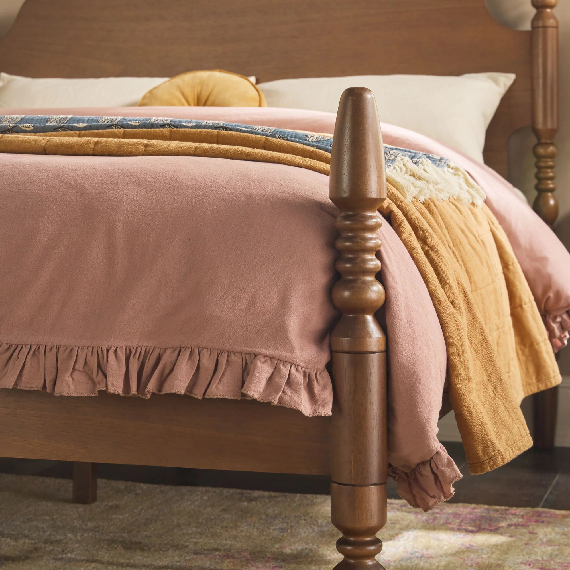 Traditional Vivienne Easy Assembly Solid Wood Bed - Image 20