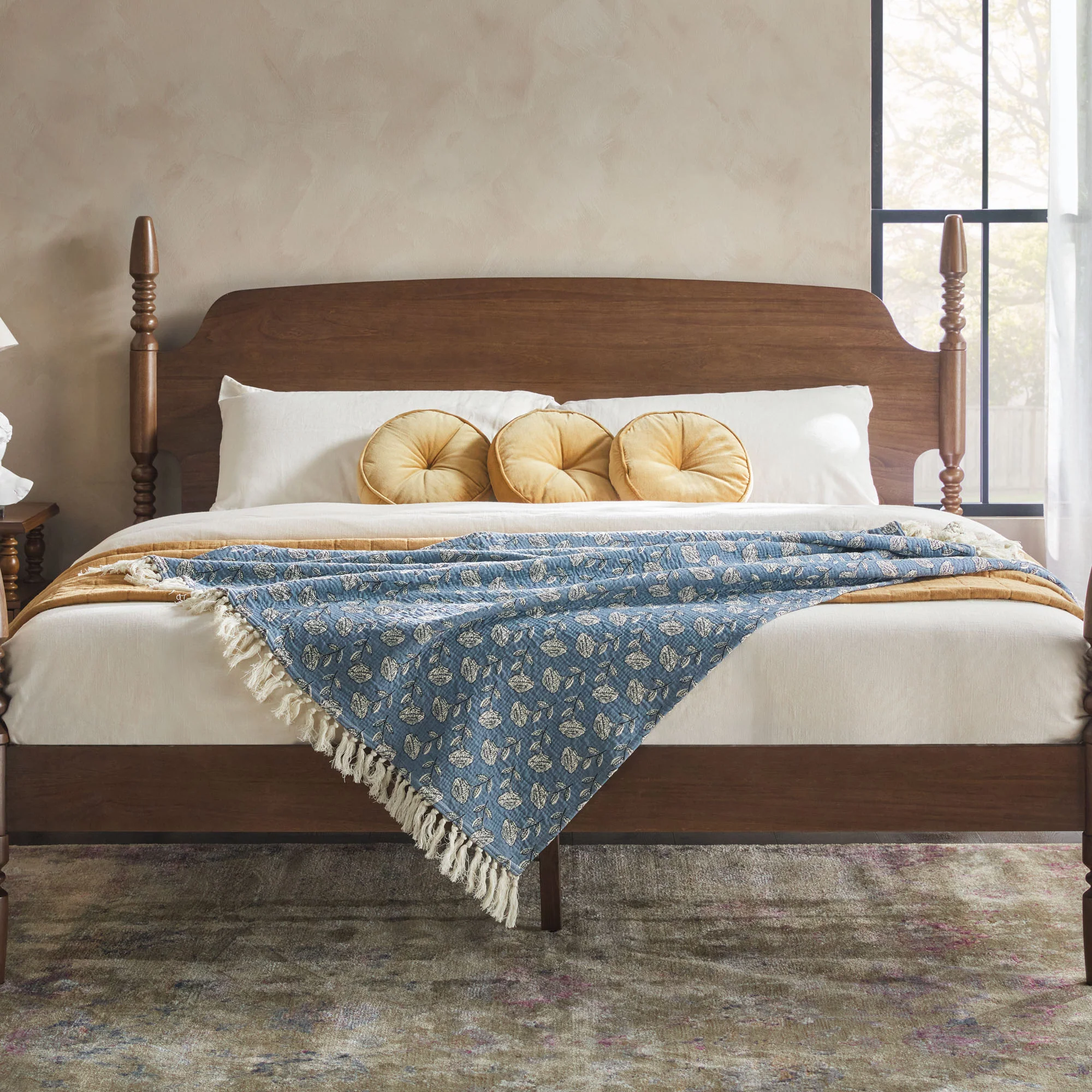 Traditional Vivienne Easy Assembly Solid Wood Bed - Image 5