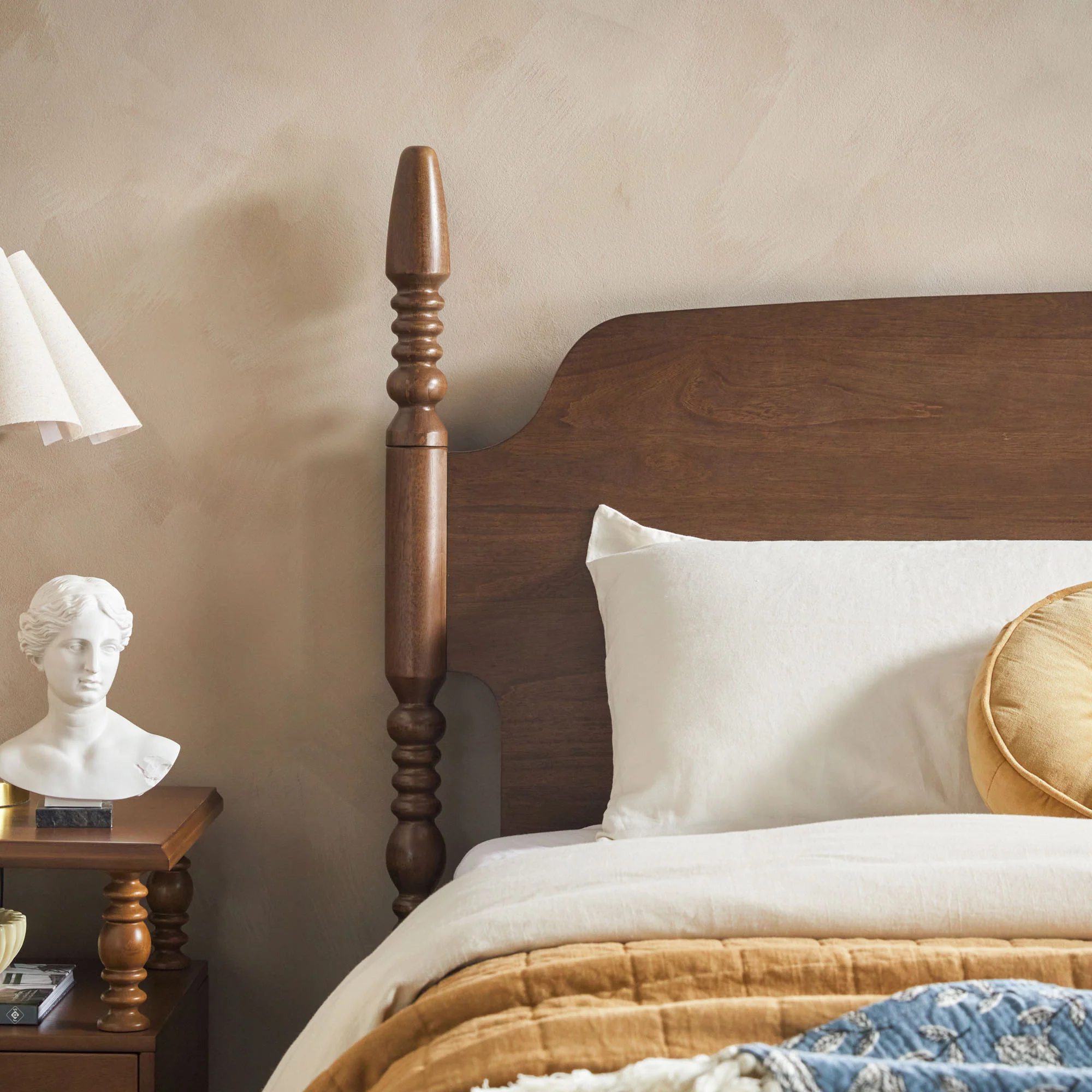 Traditional Vivienne Easy Assembly Solid Wood Bed - Image 9